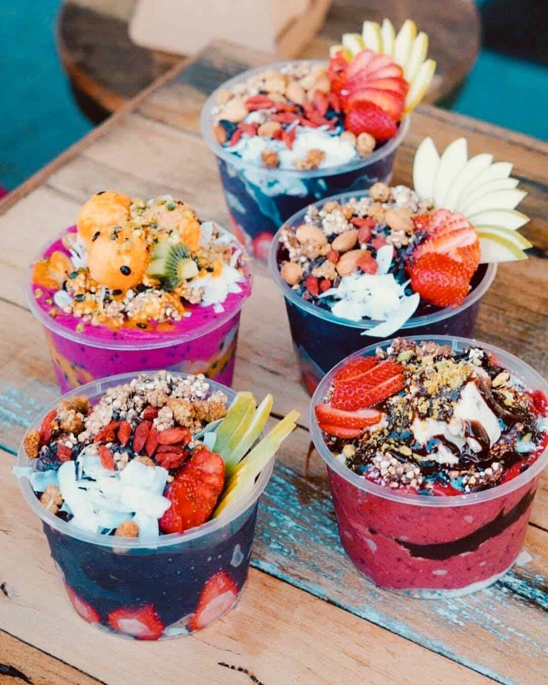 Acai bowls and smoothie food truck catering