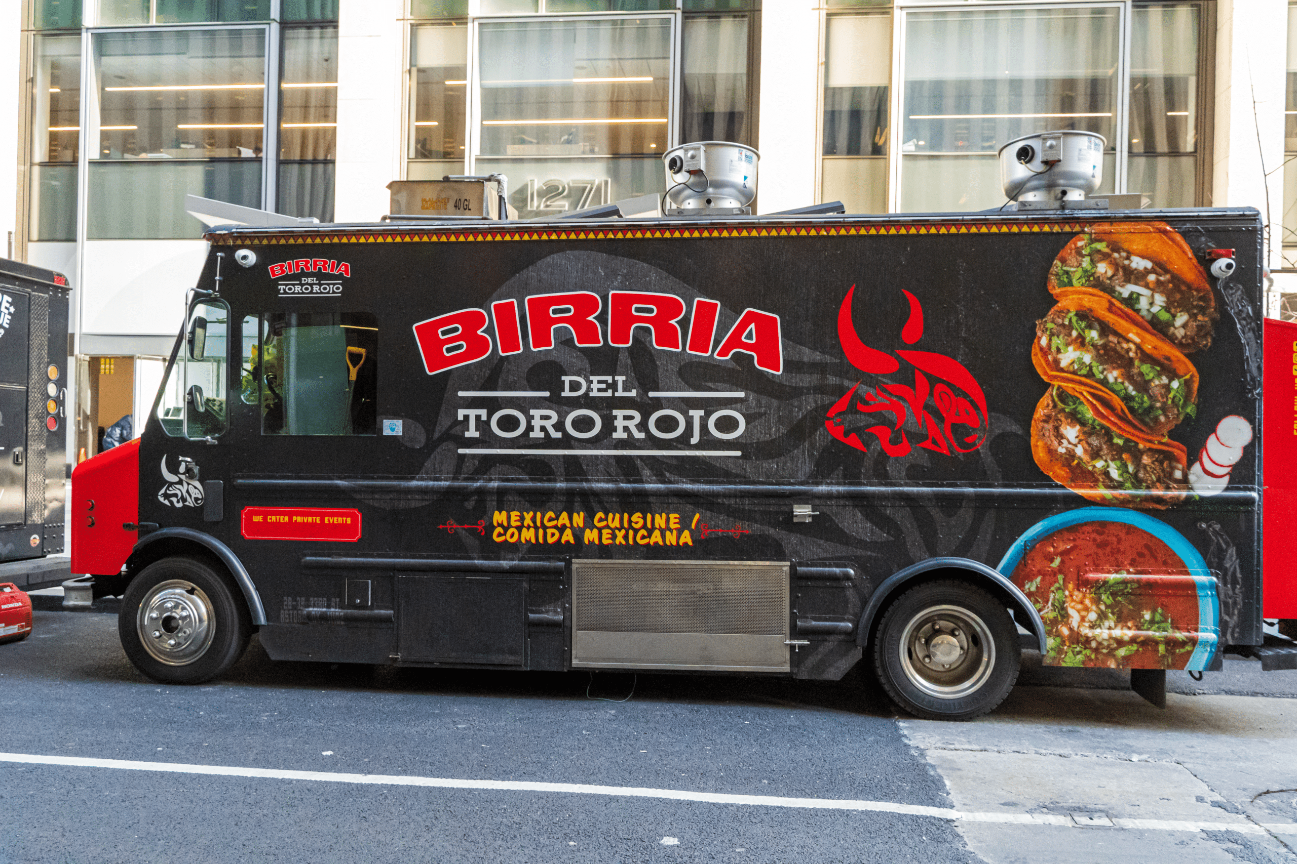 A side view of the El Toro Rojo food truck