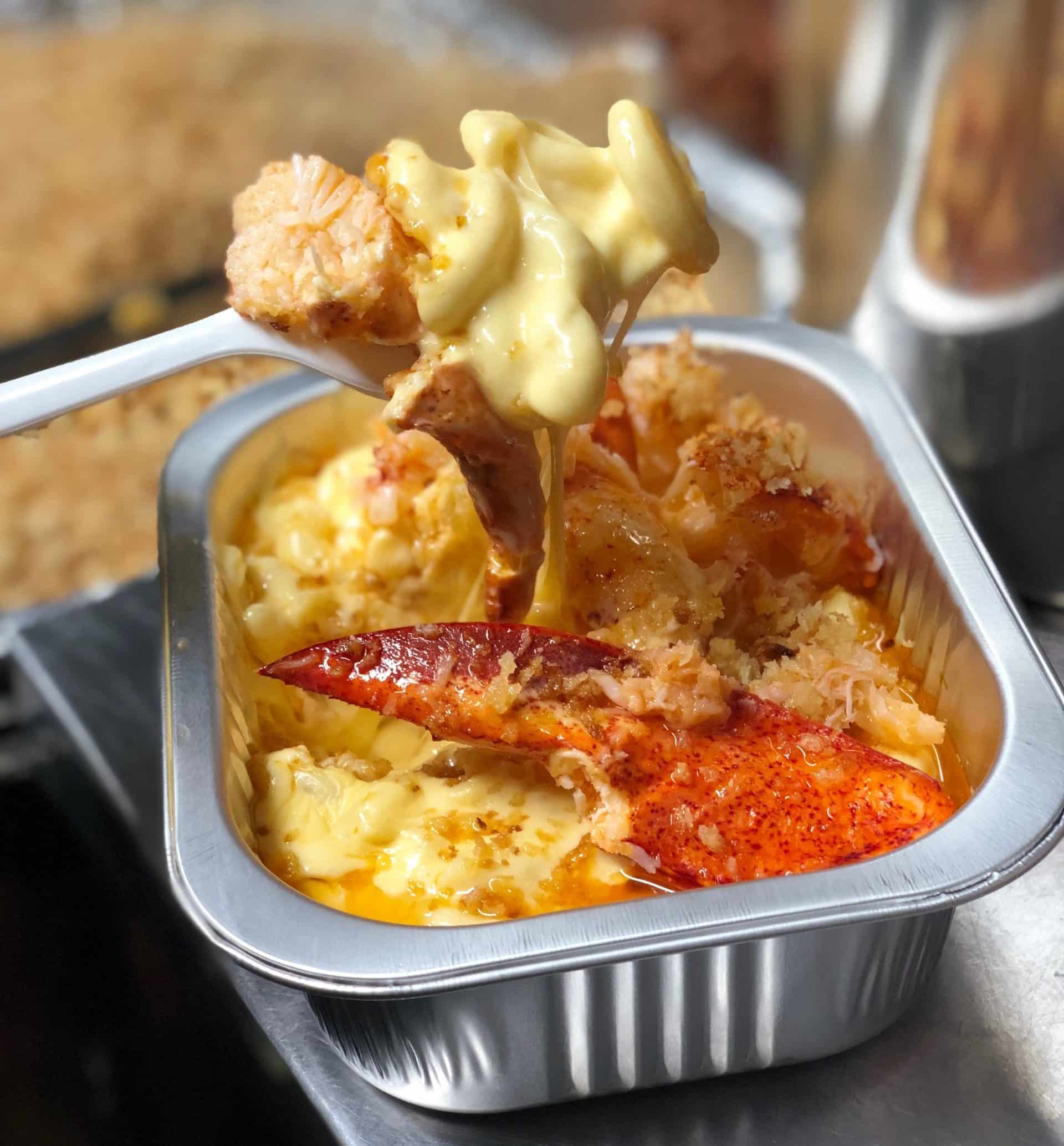 mac truck food truck lobster mac and cheese