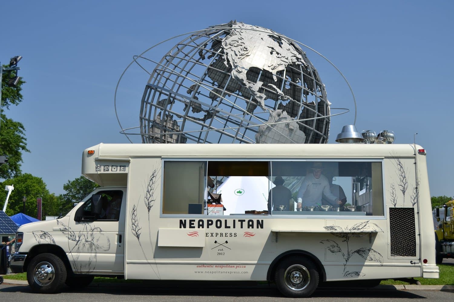 Neopolitan express food truck