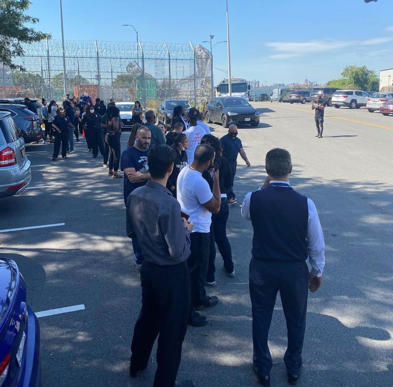 Rikers staff waiting in line for food trukcs