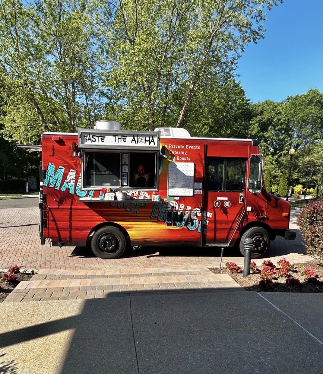Side view of the Maui Chop House Food Truck