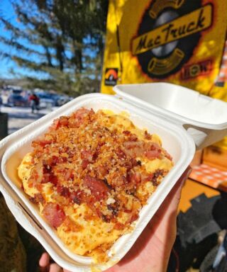 Return of the Mac... and cheese 🧀 Book @nycmactruck to cater your next event through our website now! ⁠
⁠
📸 @thehungryhispanic