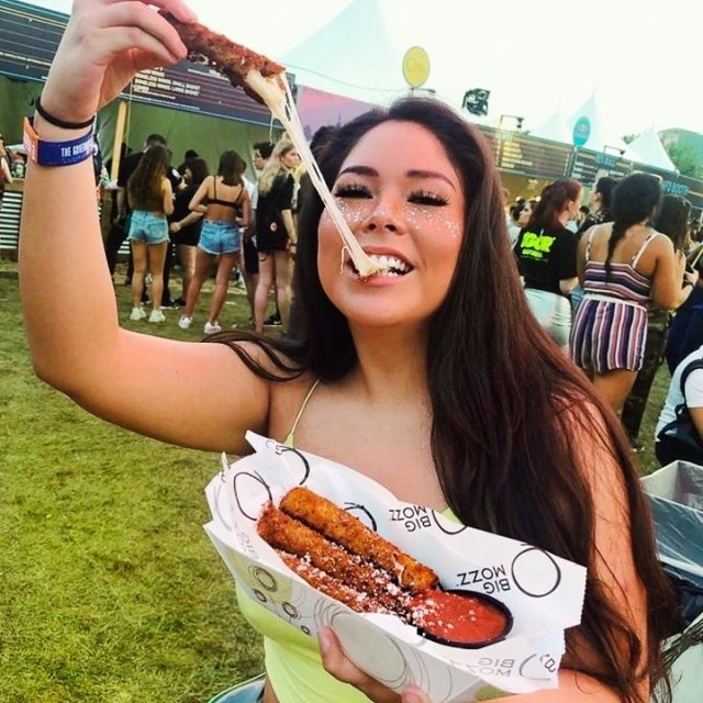 Going for the music, staying for the food 😋 Don't miss our food truck members this weekend at govballnyc music festival! 💥🎶⁠
⁠
⁠⭐bigmozz⁠
⁠🍔meatoss_truck⁠
⁠🧀nycmactruck⁠
⁠🥙souvlakigr⁠
⁠🍦carvelicecreamtruckny⁠
⁠💥empire_bbq⁠
⁠🍦vanleeuwenicecream⁠
⁠🍔ngbtruckny⁠
⁠🥪disosnyc⁠
⁠