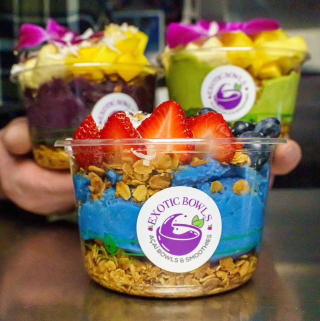 Bring a bit of Brazil to your next gathering with Exotic Bowls' delicious and colorful acai and smoothie fruit bowls 🍓🍌🍍 Contact us today to have this healthy food truck roll up to your event! ⁠
⁠
exoticbowlsny⁠
📸 jeaneatz