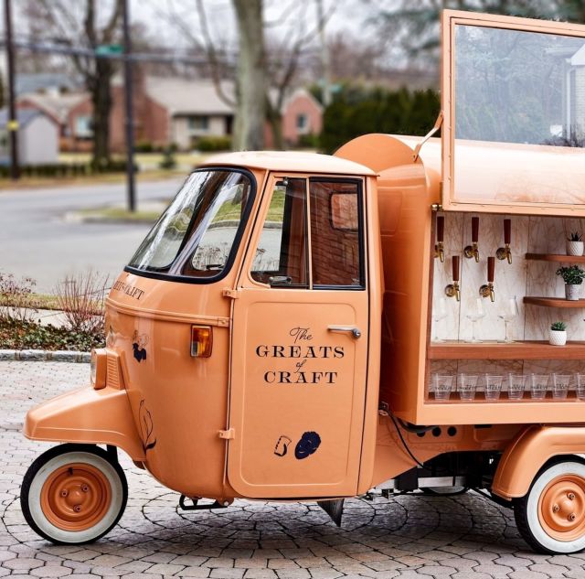 Currently obsessing over greatsofcraft's new vehicle 🤩 This electric, fully restored Piaggio Ape has a unique 10-tap system for their delectable artisan beer 🍻 Making it the perfect addition to your special event.⁠
⁠
Book the Greats of Craft Piaggio Ape mobile bar through our website 🔗 Link in bio.